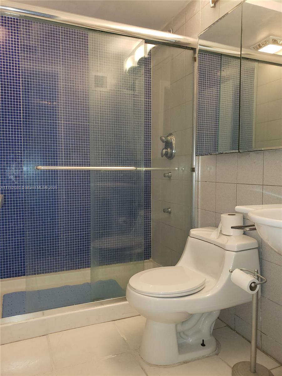 LEISURE BEACH CONDO - Residential Lease