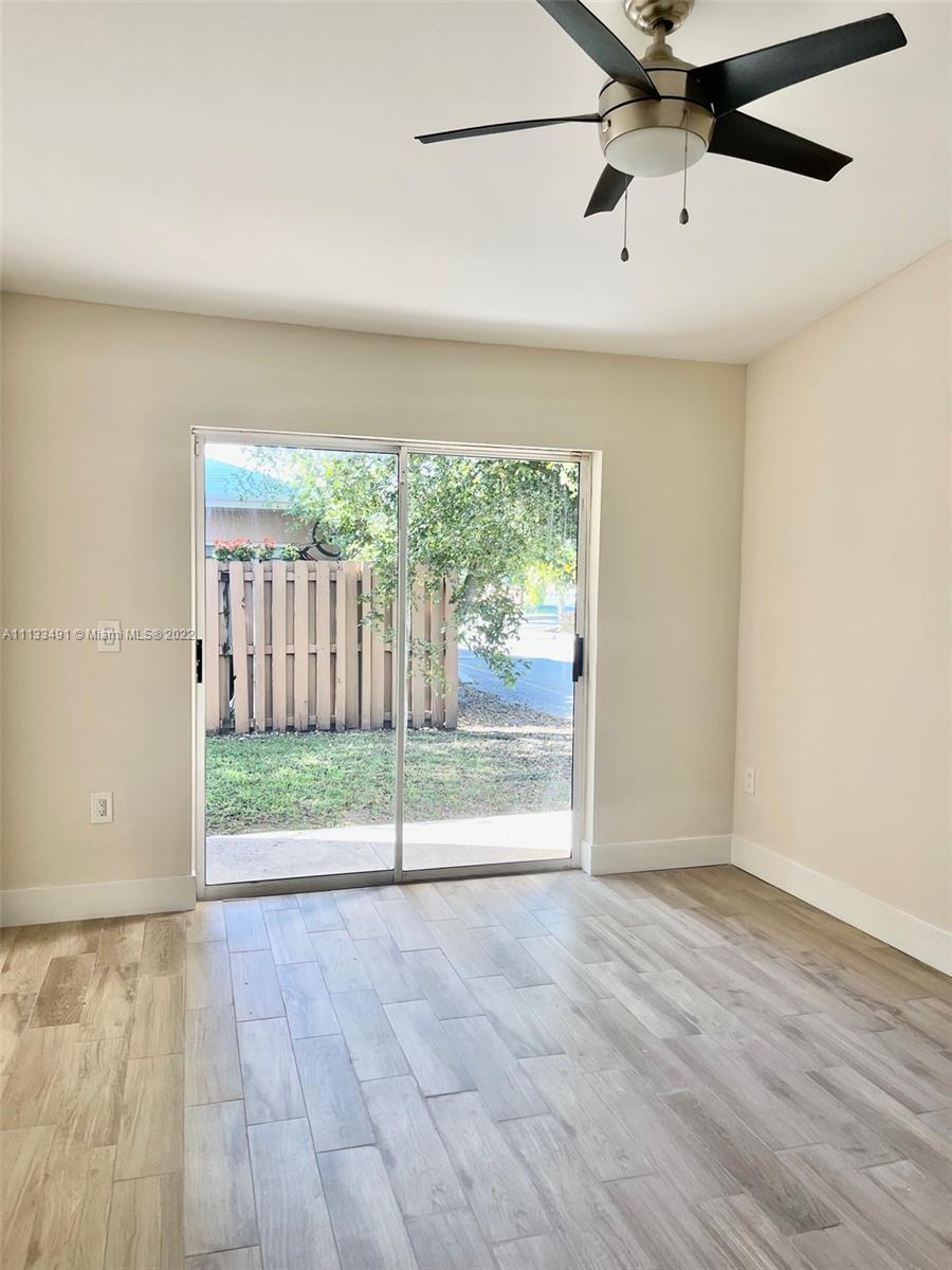 FOUNTAIN PK VILLAGE HOMES - Residential Lease