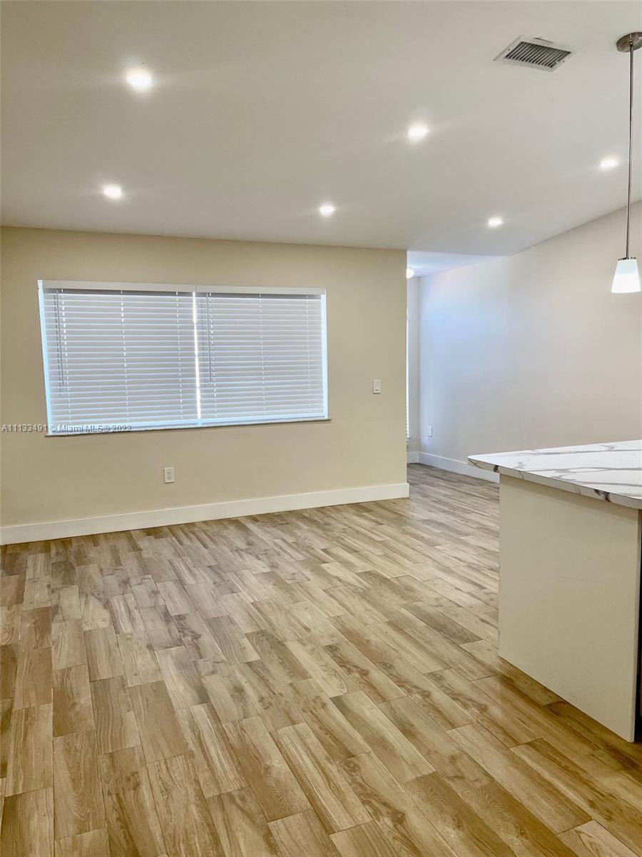 FOUNTAIN PK VILLAGE HOMES - Residential Lease