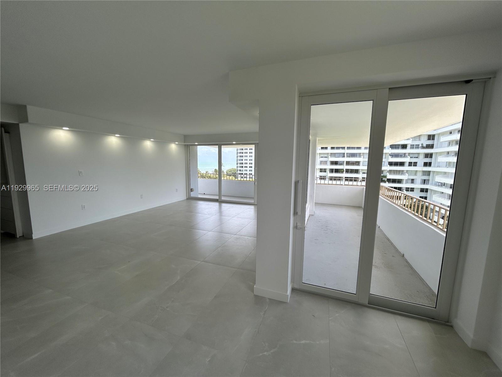 KEY BISCAYNE COMMODORE CL - Residential Lease
