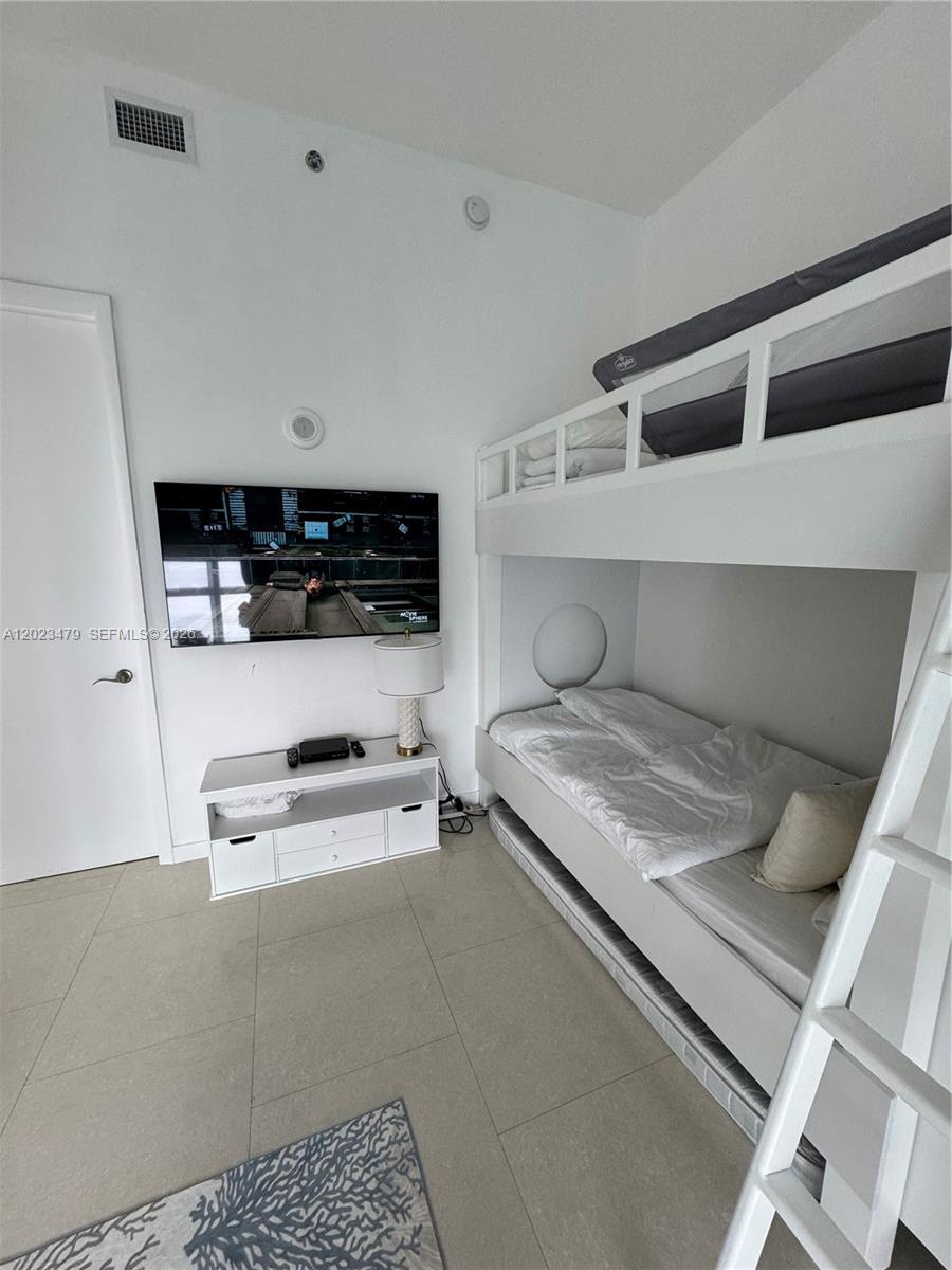 TDR TOWER I CONDO - Residential