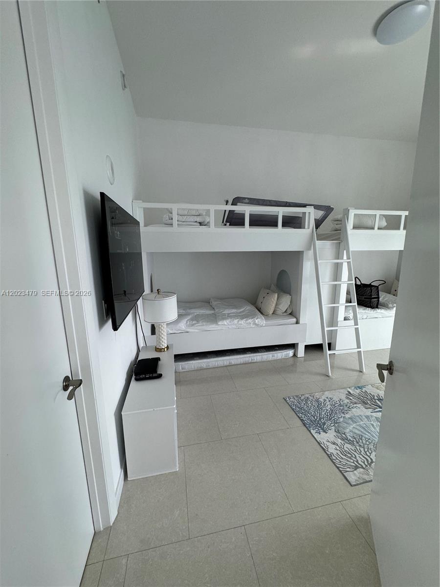TDR TOWER I CONDO - Residential