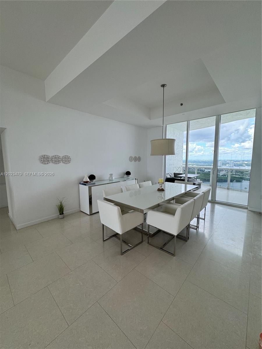 TDR TOWER I CONDO - Residential