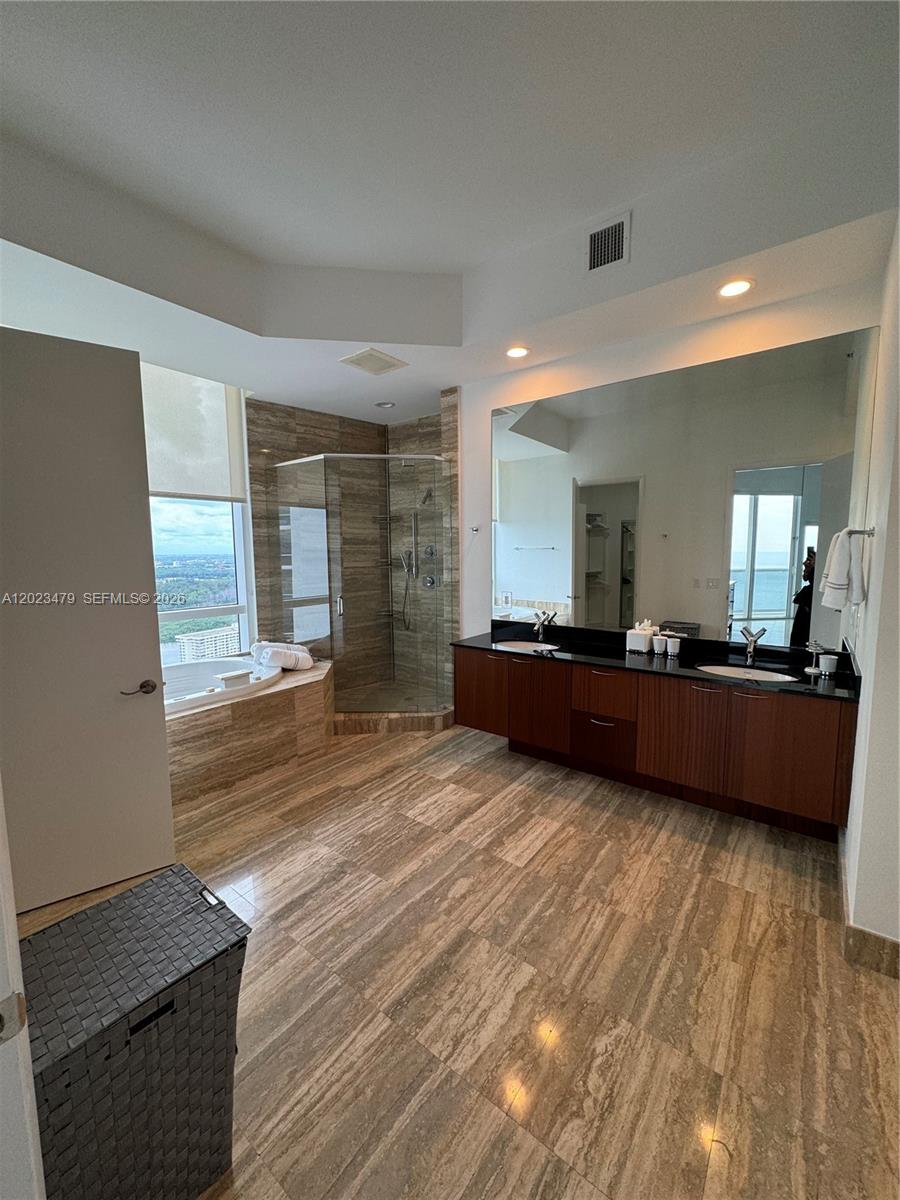 TDR TOWER I CONDO - Residential