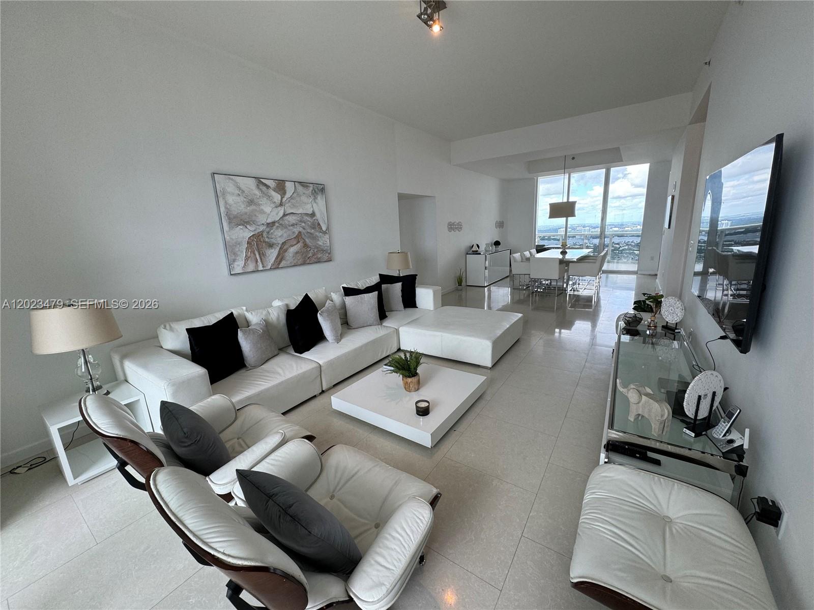 TDR TOWER I CONDO - Residential