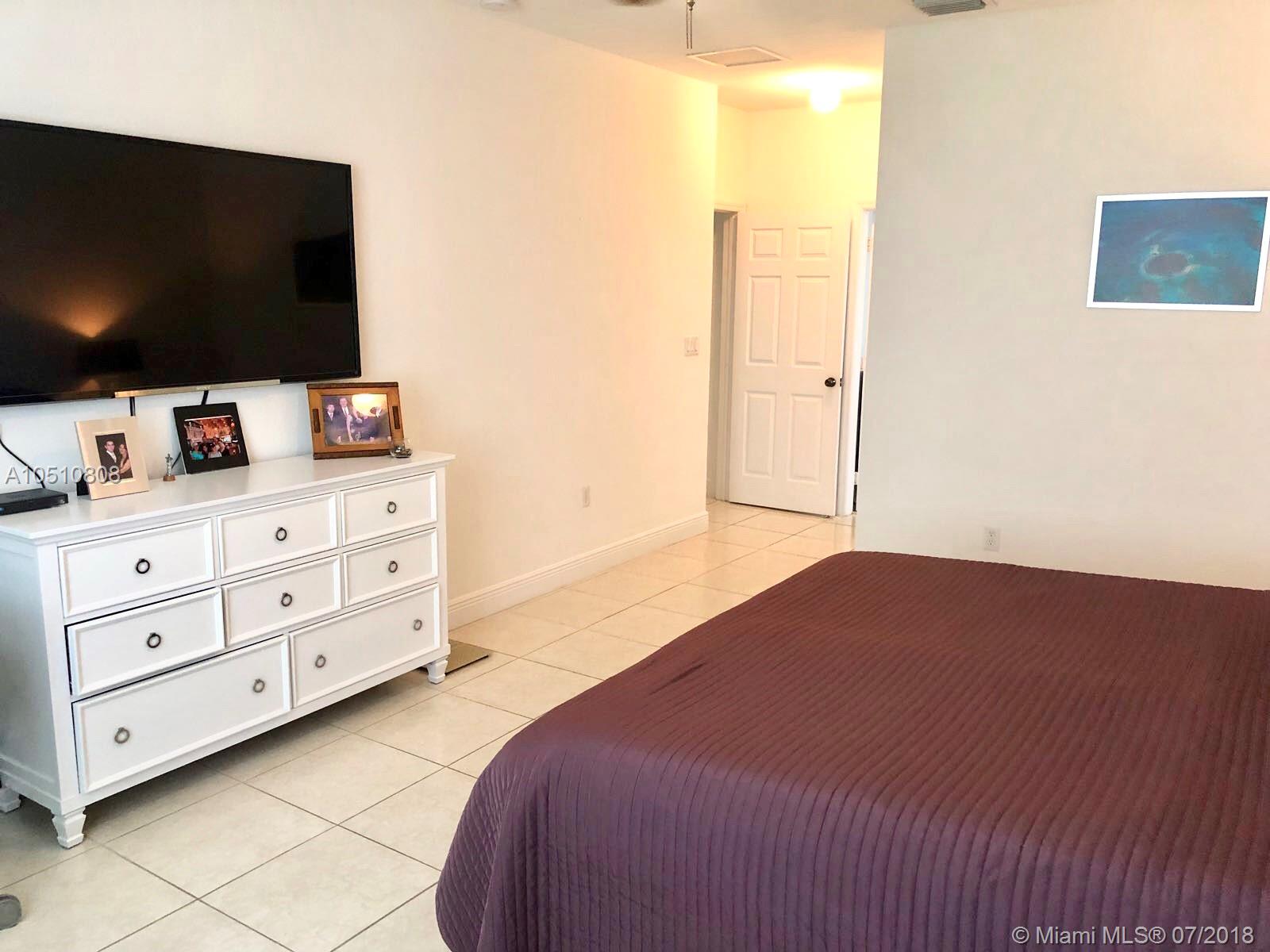 FONTAINEBLEAU WEST NORTH - Residential