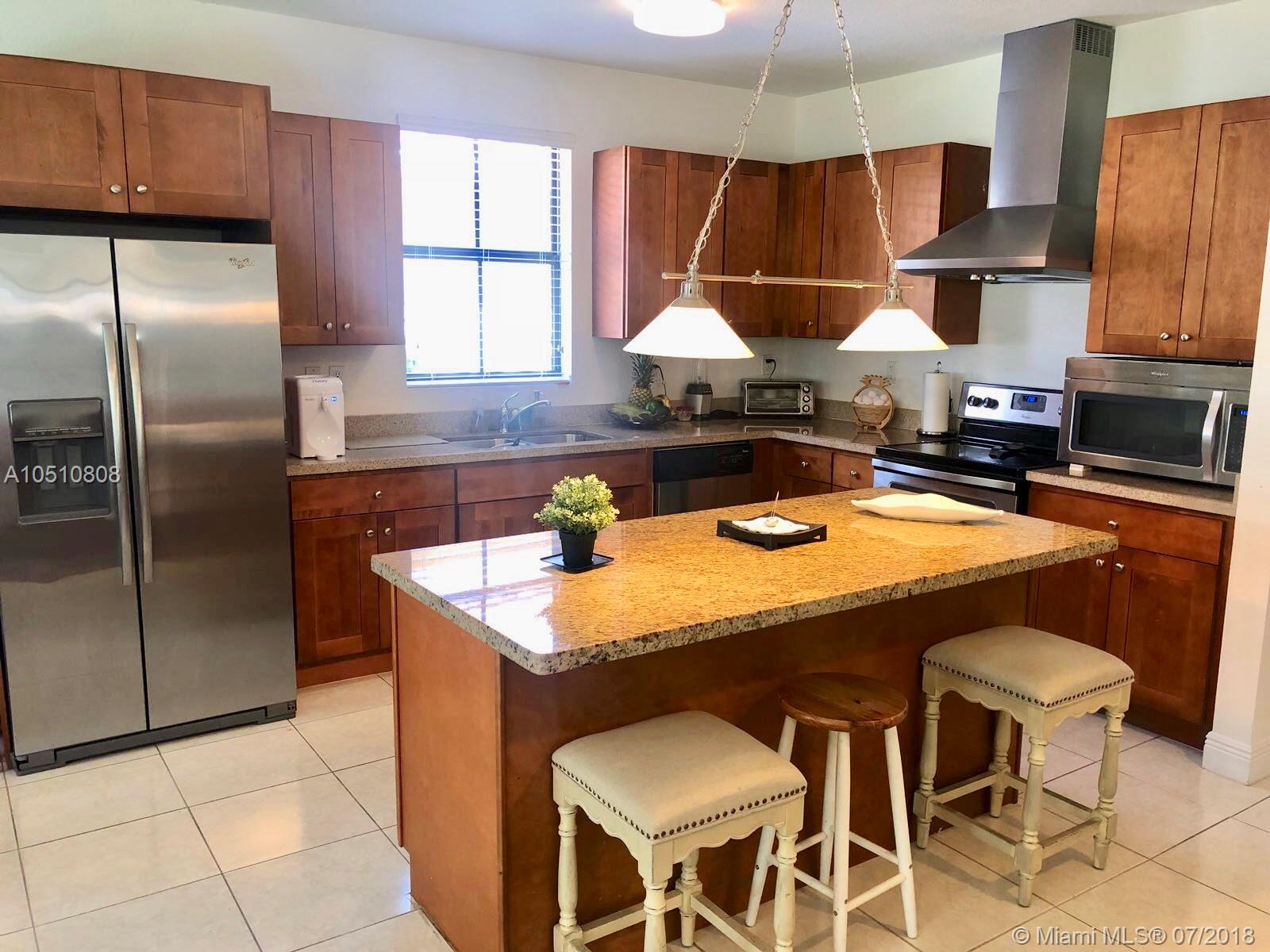 FONTAINEBLEAU WEST NORTH - Residential