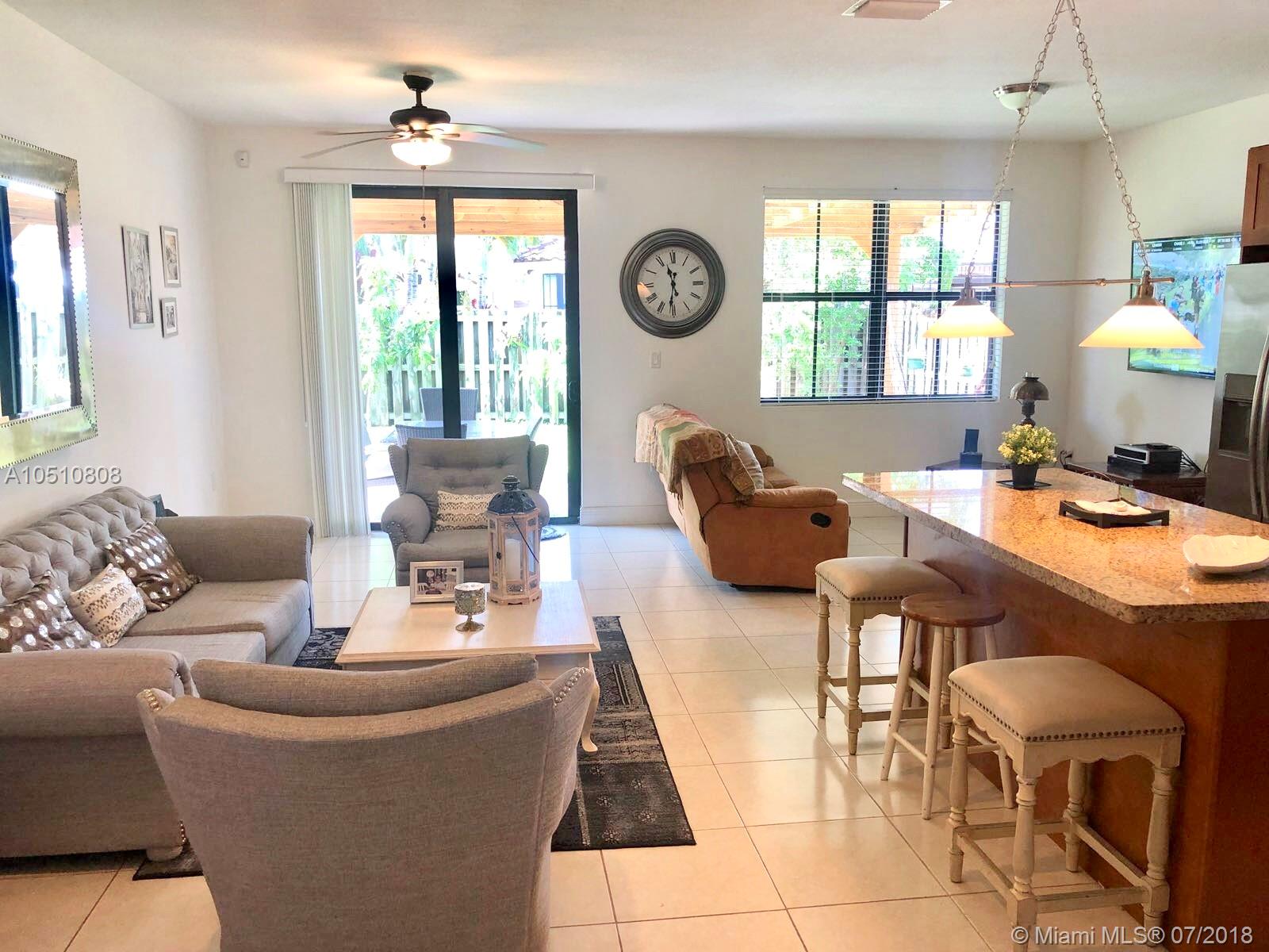 FONTAINEBLEAU WEST NORTH - Residential