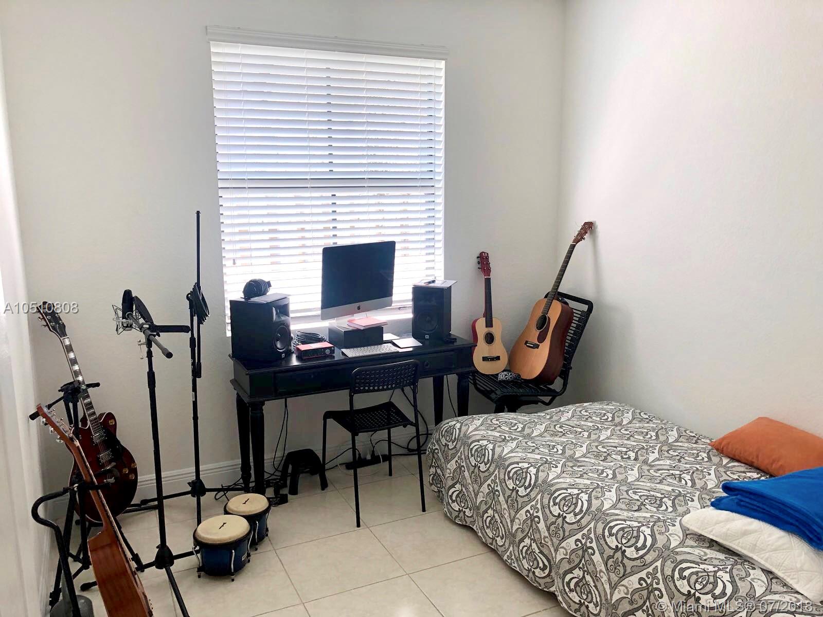 FONTAINEBLEAU WEST NORTH - Residential