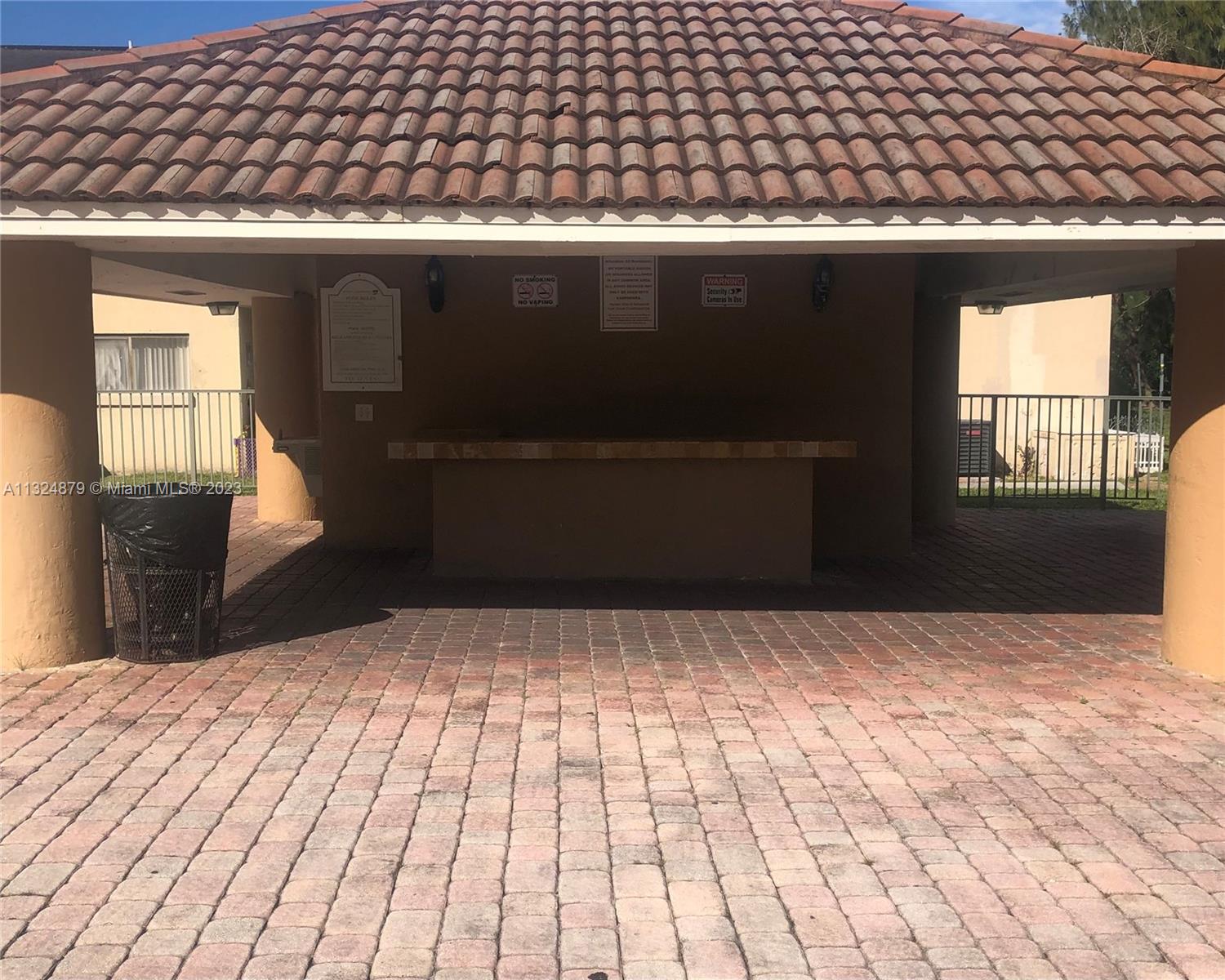 MAGNOLIA LANE CONDO - Residential