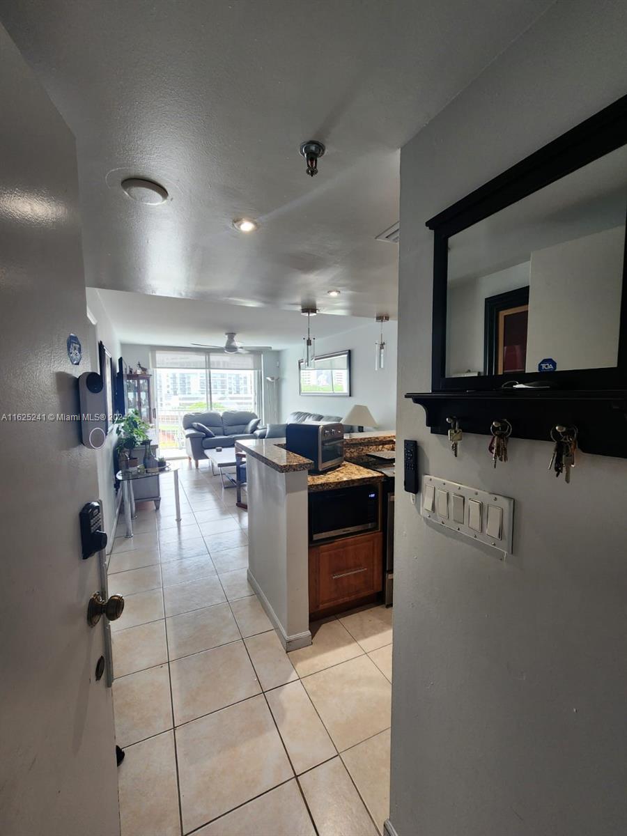 1010 NW 11th St 606