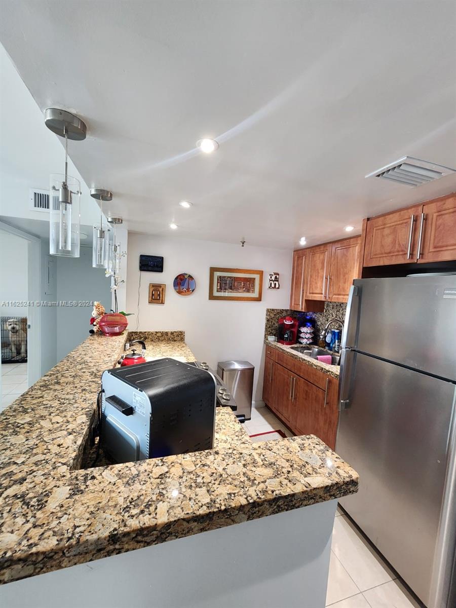 1010 NW 11th St 606