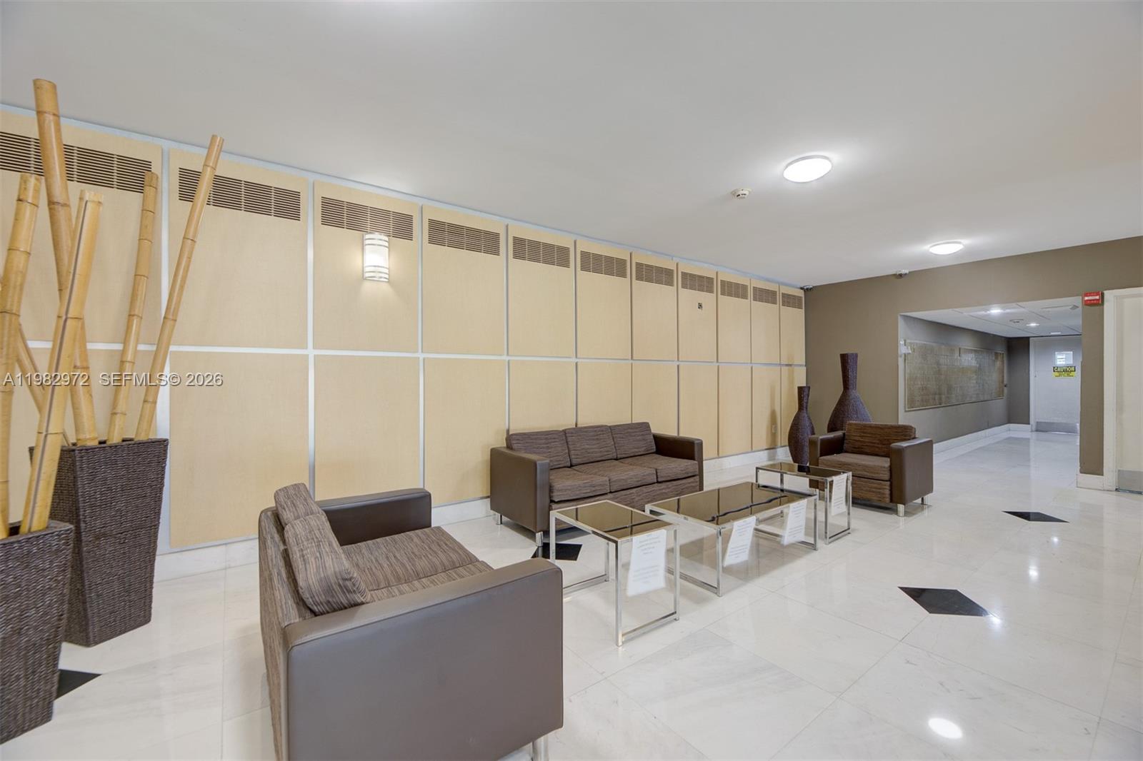 6770 Indian Creek Dr 12A