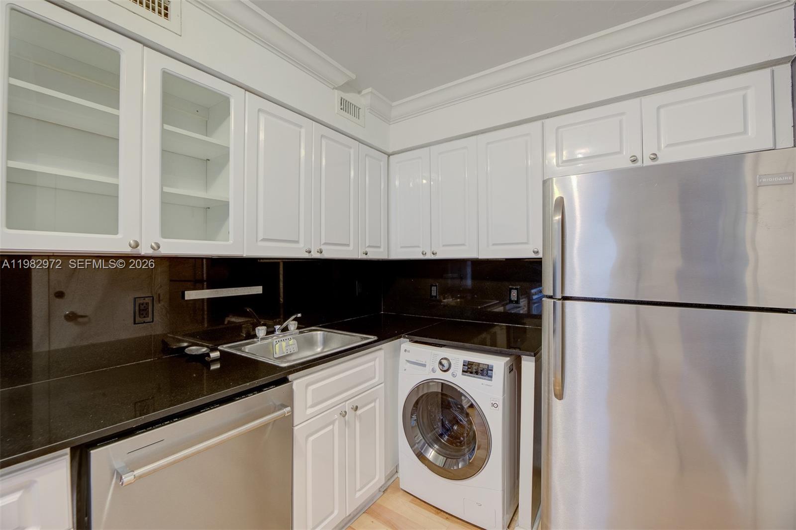 AQUASOL CONDO - Residential Lease