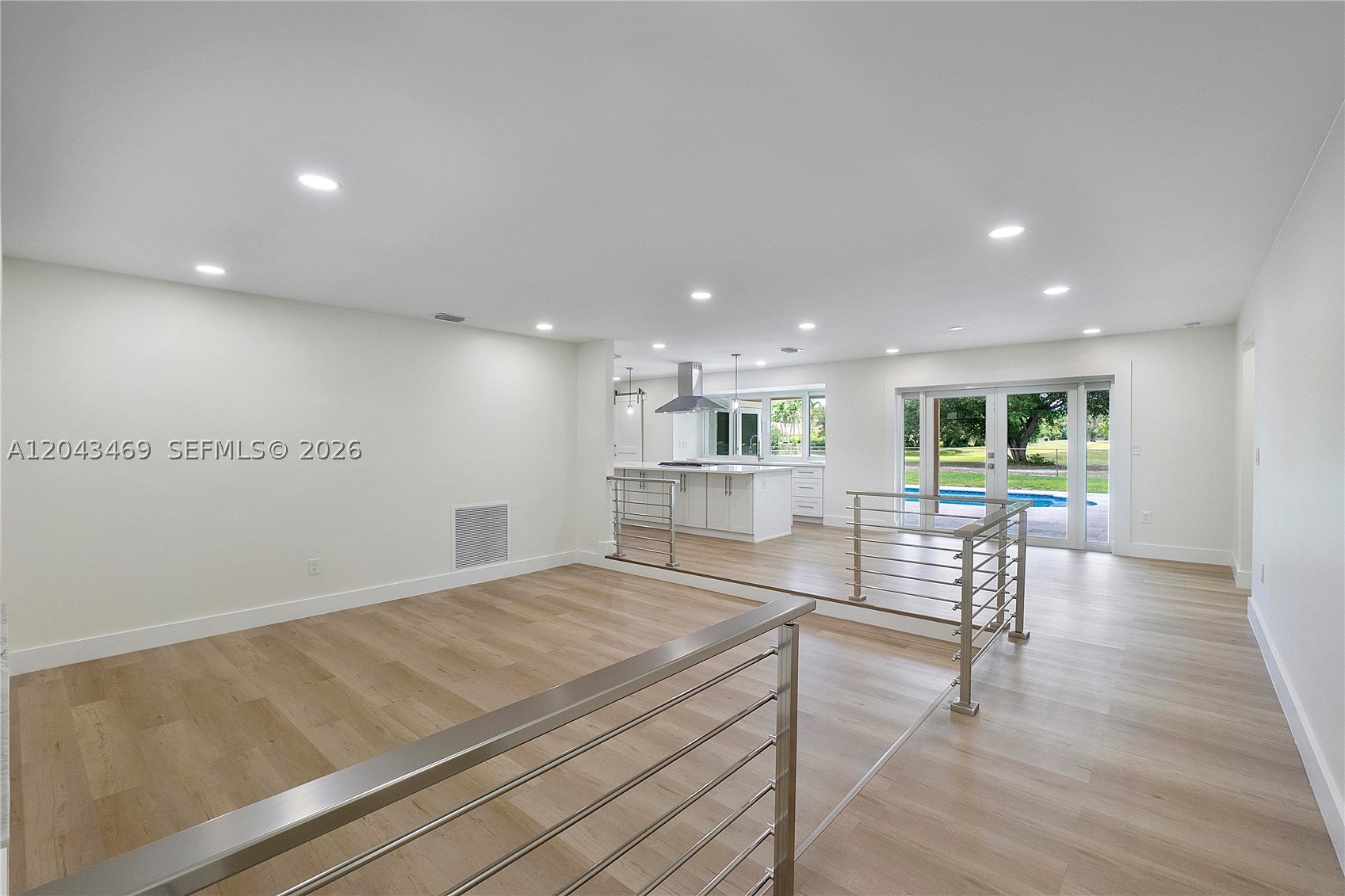 4914 SW 90th Ave