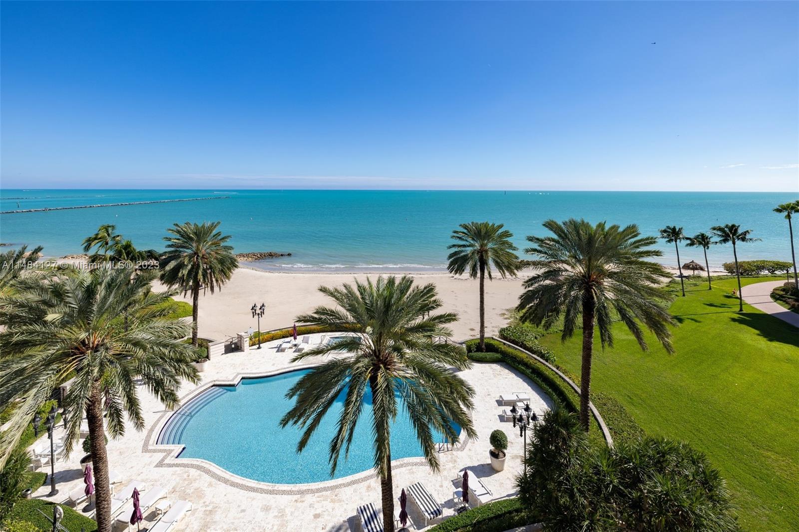 7600 OCEANSIDE AT FISHER - Residential