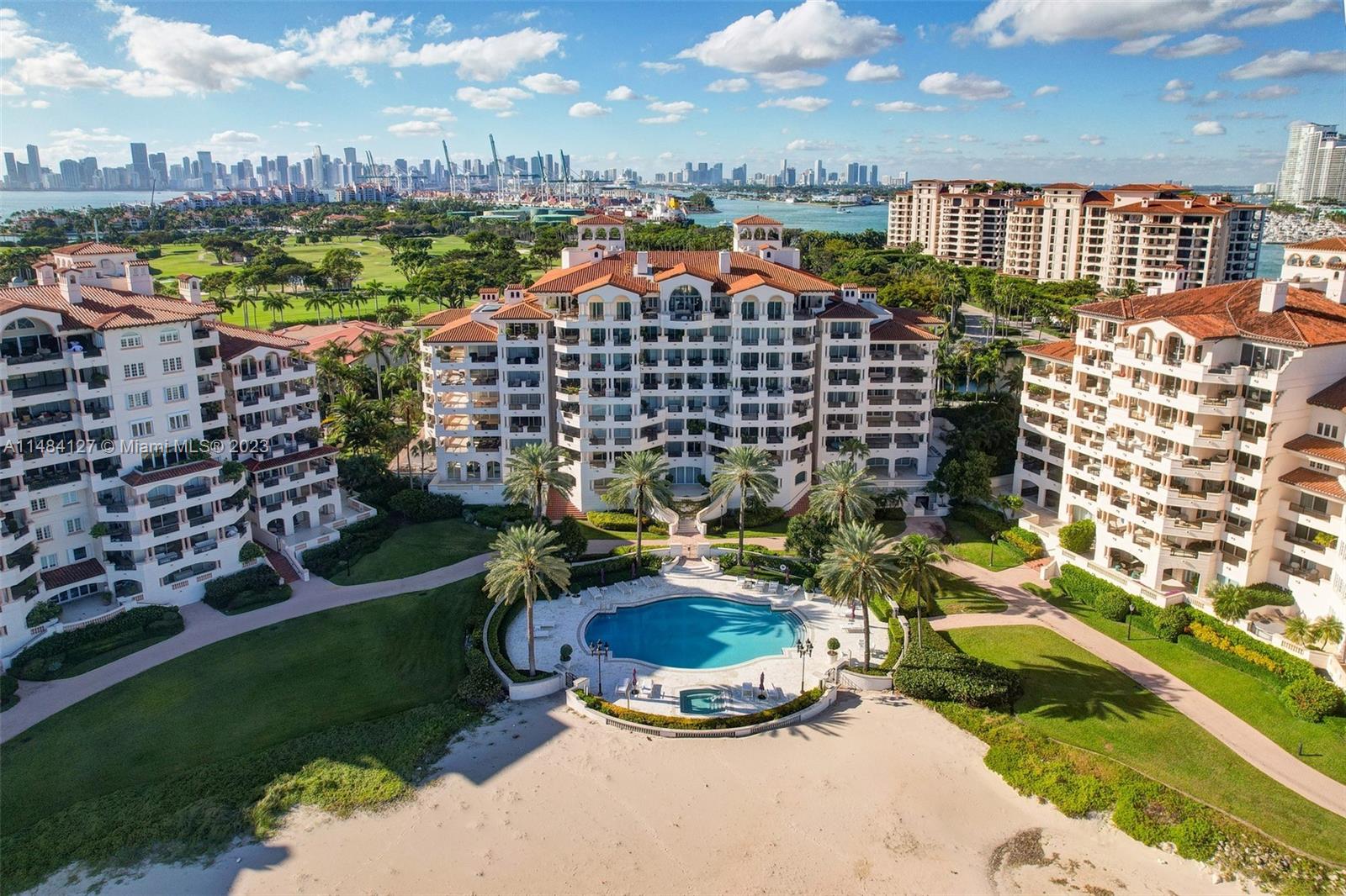 7600 OCEANSIDE AT FISHER - Residential