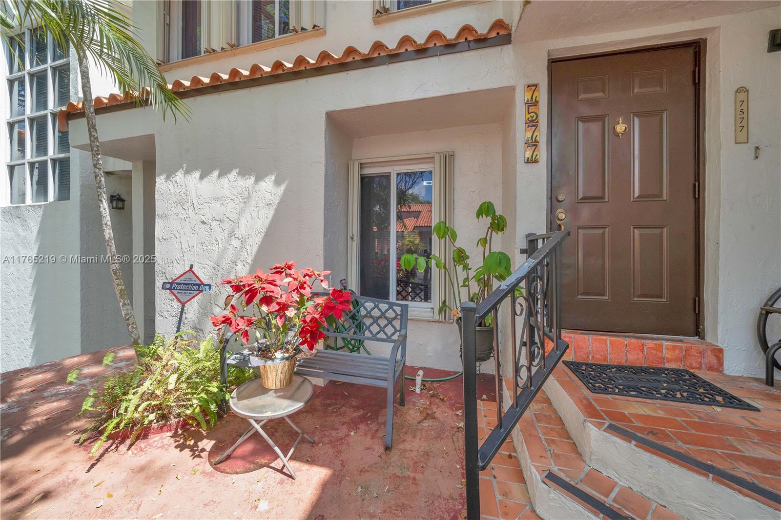 Property for Sale at 7577 Sw 109th Pl, Miami, Broward County, Florida - Bedrooms: 2 
Bathrooms: 3  - $435,000