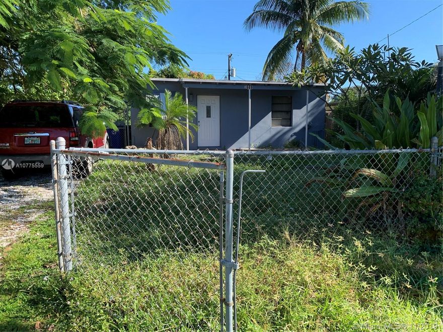 GOOD STARTER HOME,  TILE THROUGHOUT,COMPLETELY FENCE YARD LOTS OF THROUGHOUT THE HOME