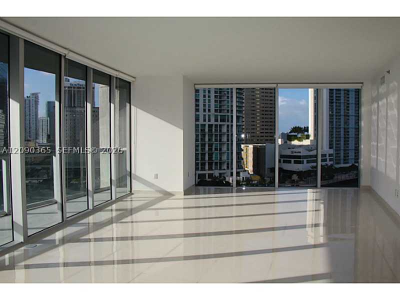 465 Brickell Ave 3002