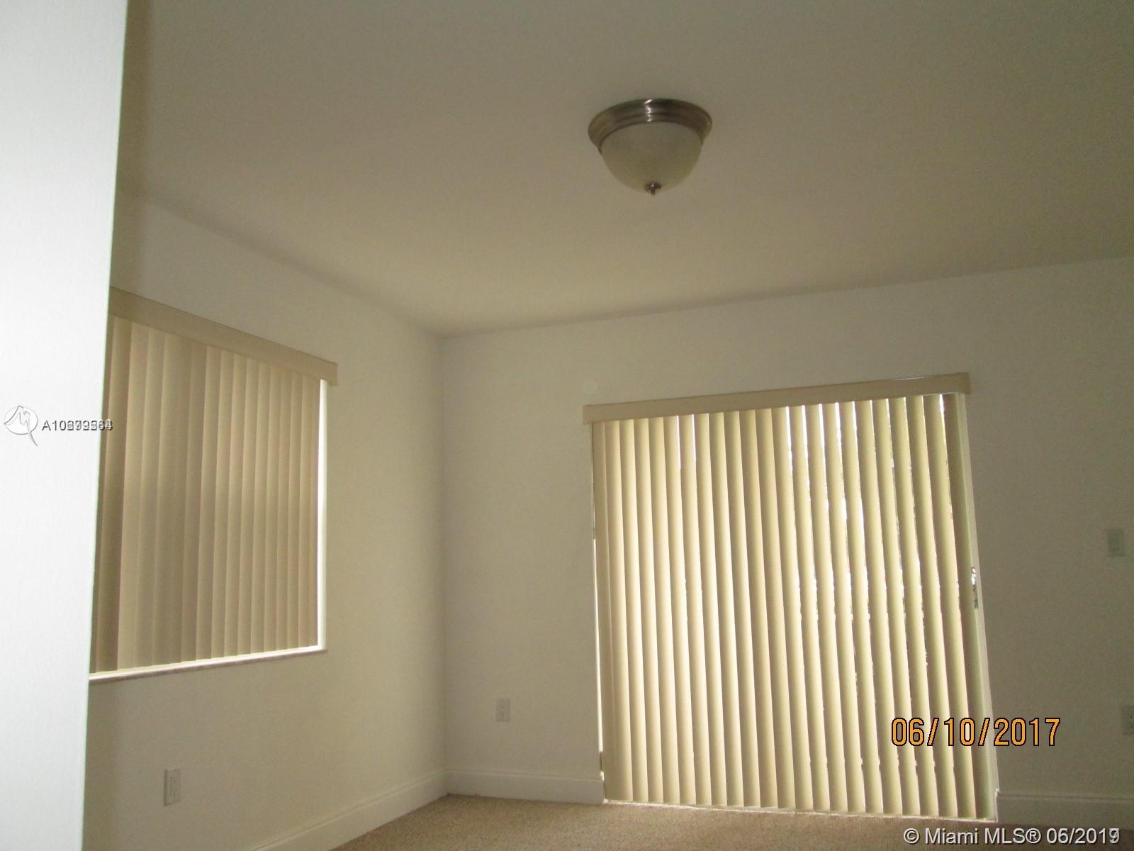 LE CLUB AT OLD CUTLER CON - Residential Lease