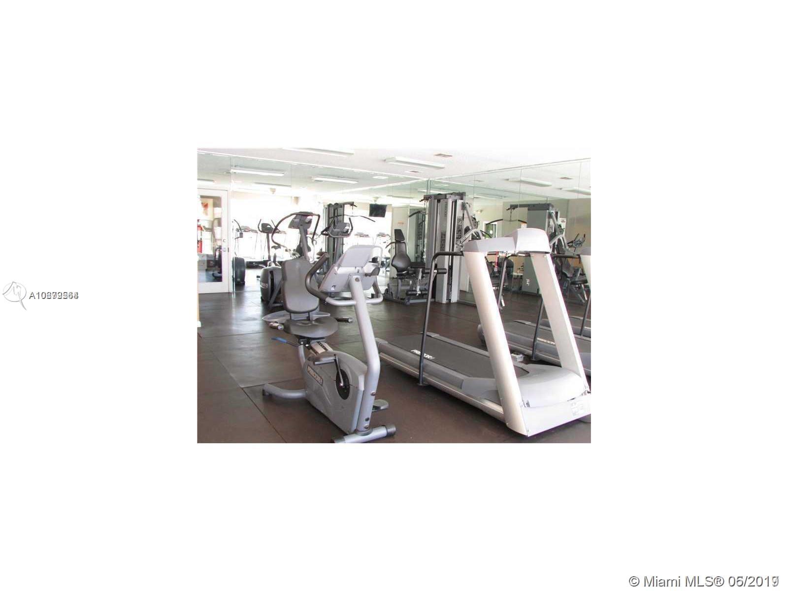 LE CLUB AT OLD CUTLER CON - Residential Lease