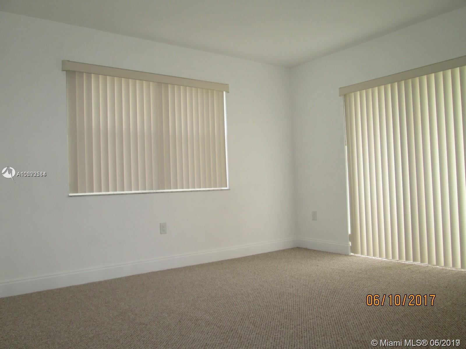 LE CLUB AT OLD CUTLER CON - Residential Lease