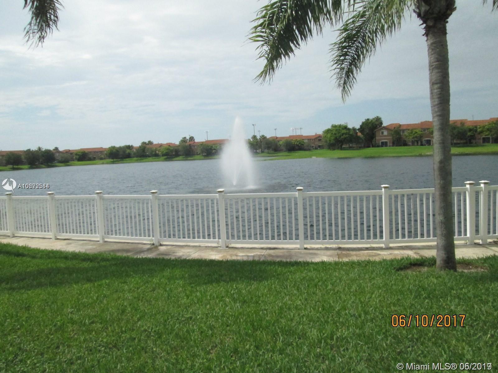 LE CLUB AT OLD CUTLER CON - Residential Lease