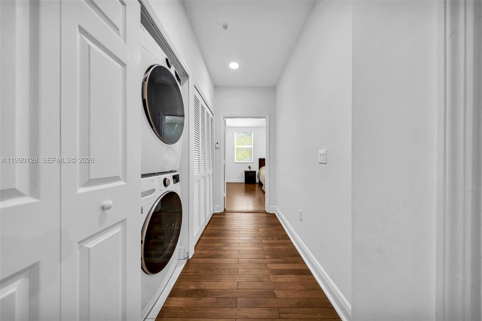 PALM VILLAS CONDO INC - Residential