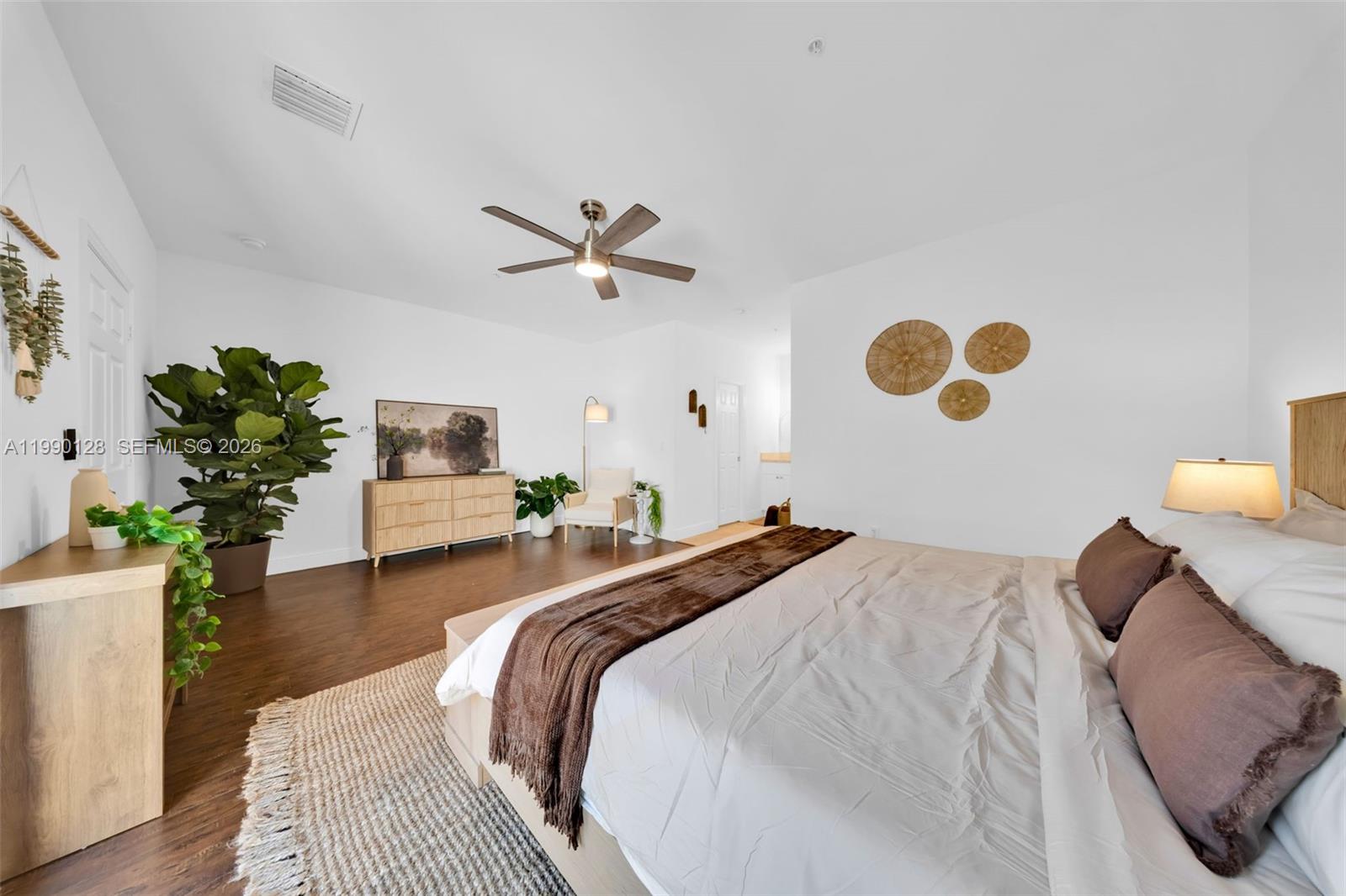 PALM VILLAS CONDO INC - Residential