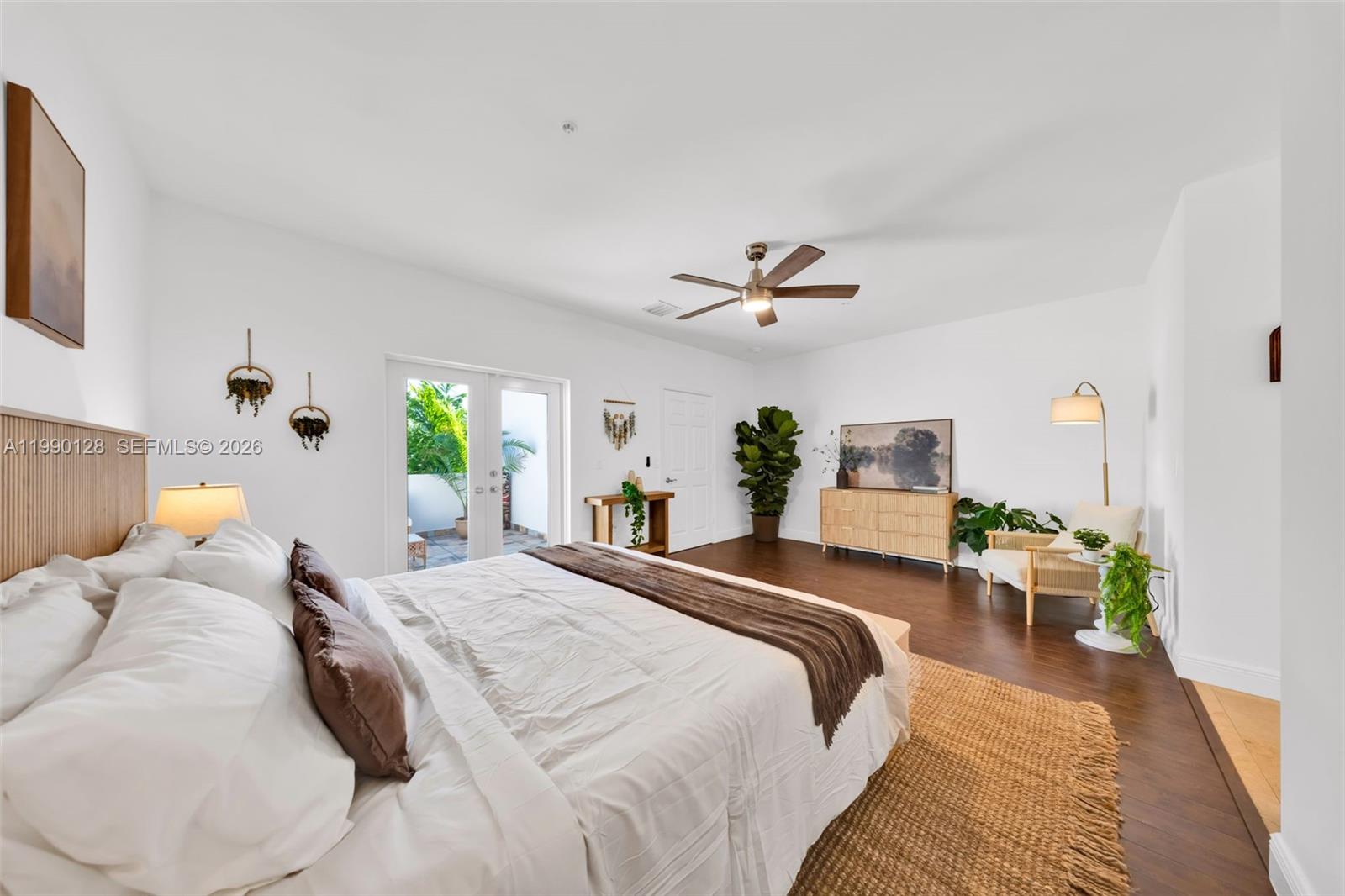 PALM VILLAS CONDO INC - Residential