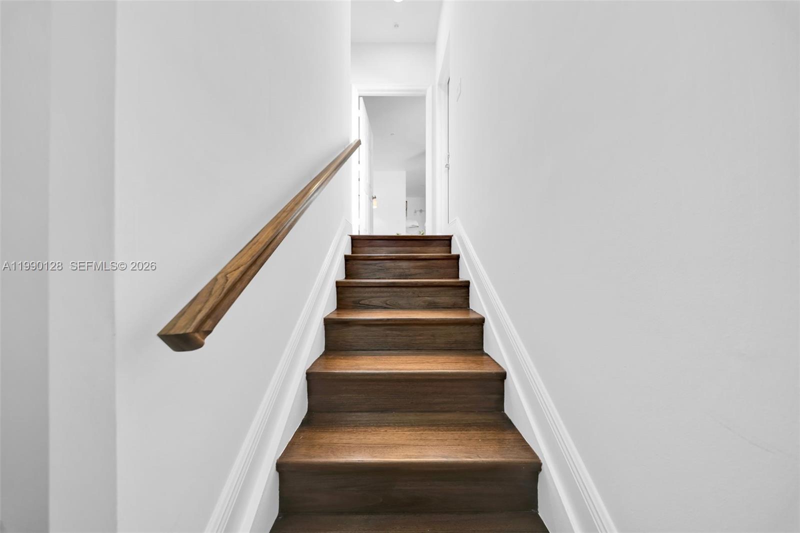 PALM VILLAS CONDO INC - Residential