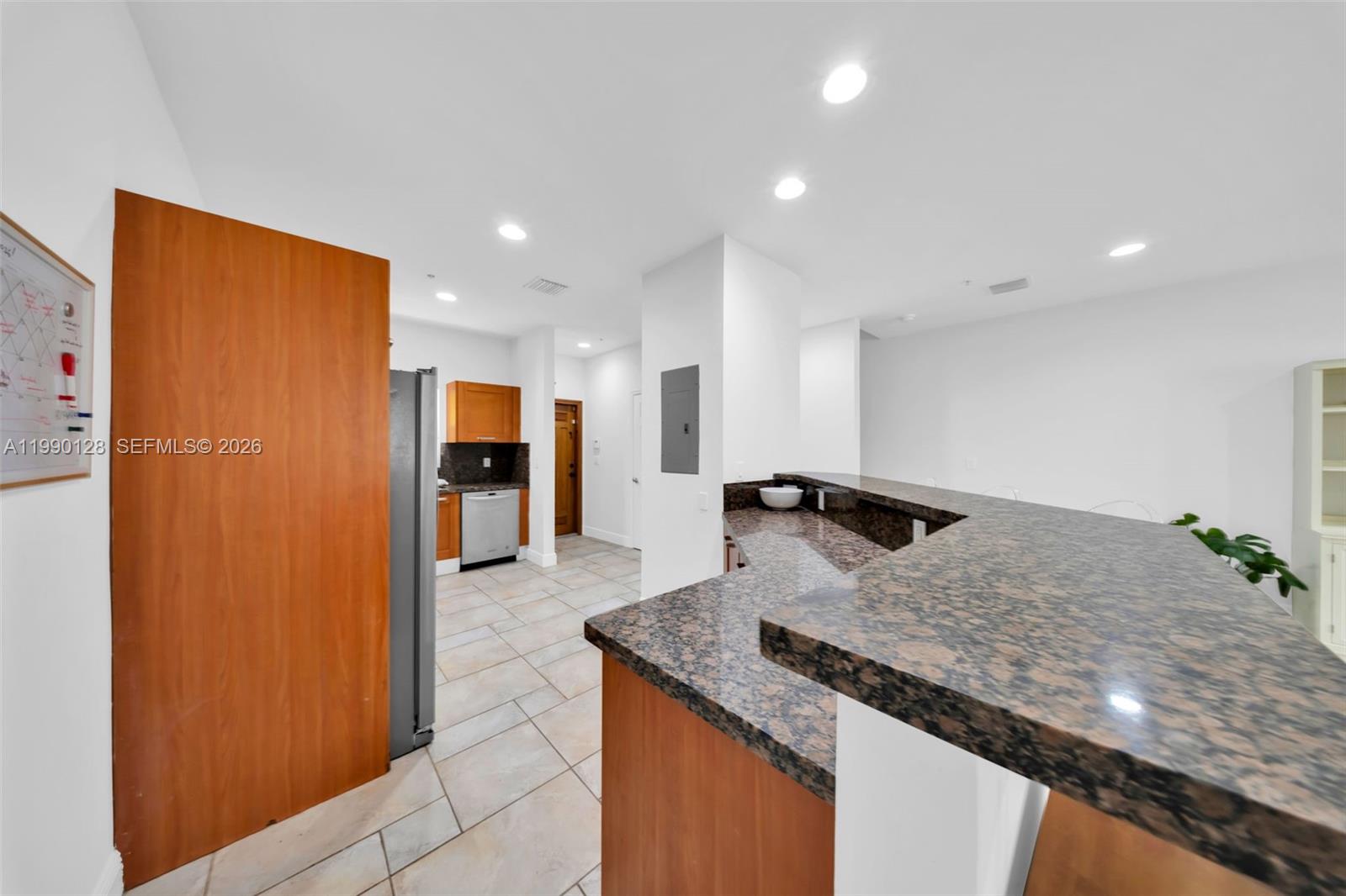 PALM VILLAS CONDO INC - Residential