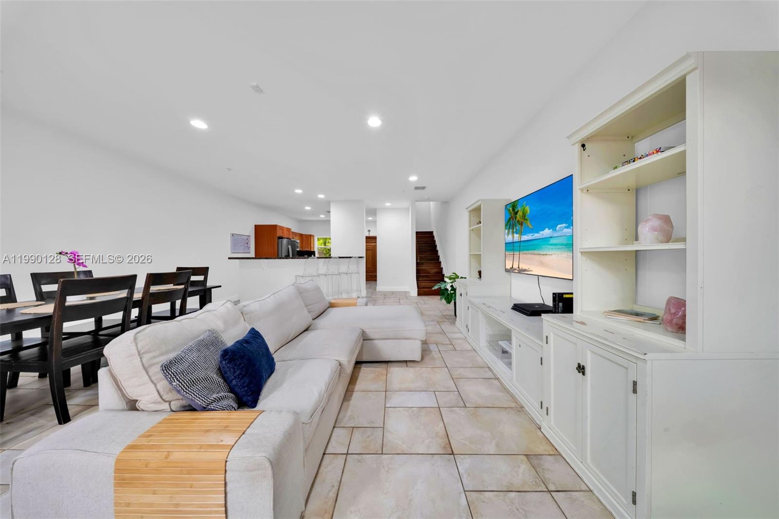 PALM VILLAS CONDO INC - Residential