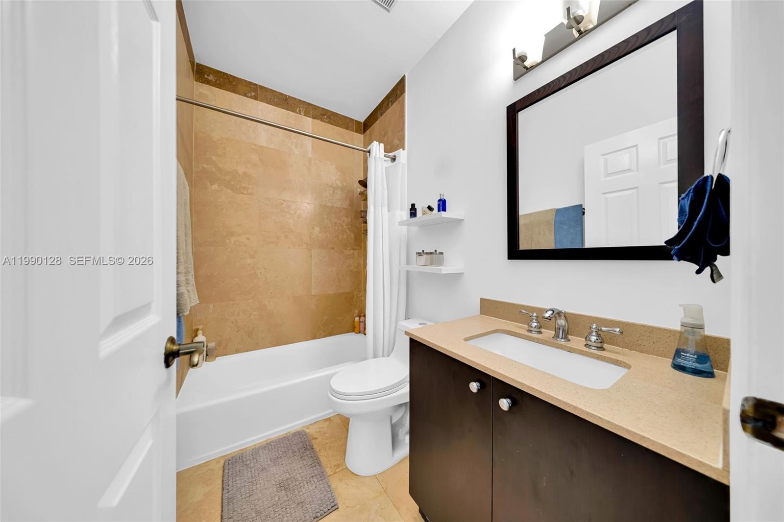 PALM VILLAS CONDO INC - Residential