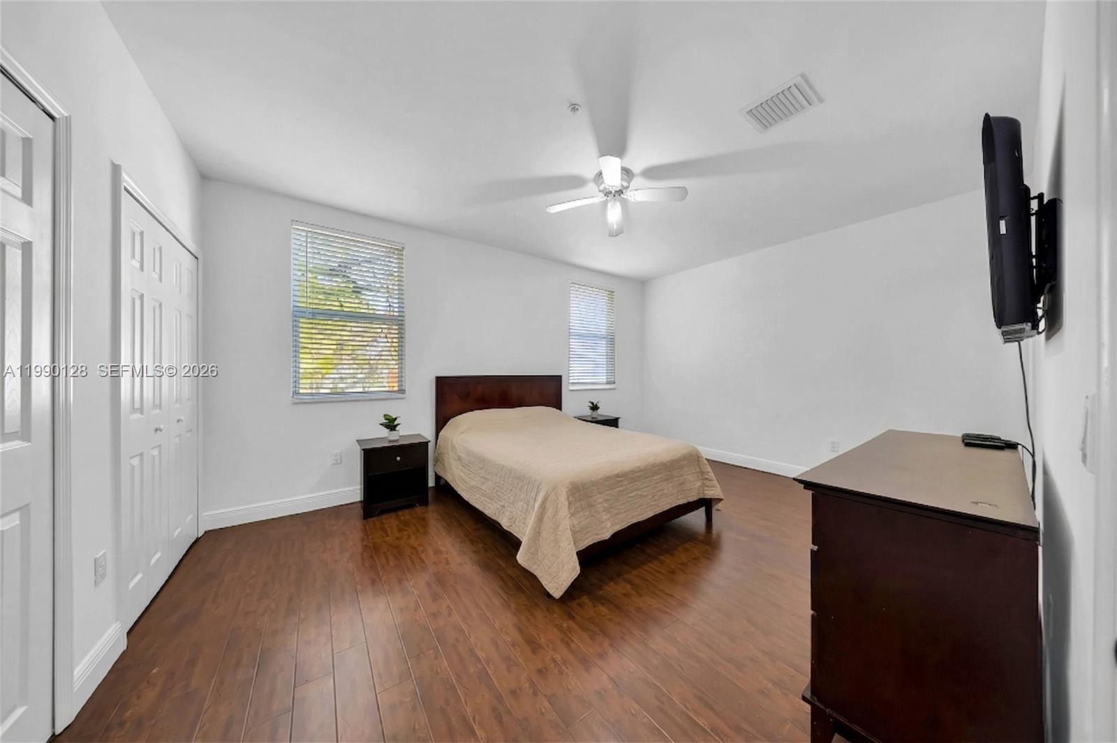 PALM VILLAS CONDO INC - Residential