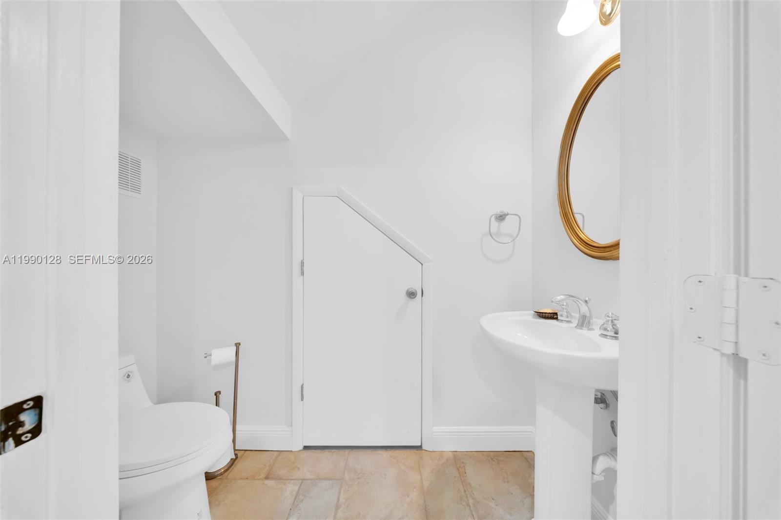 PALM VILLAS CONDO INC - Residential