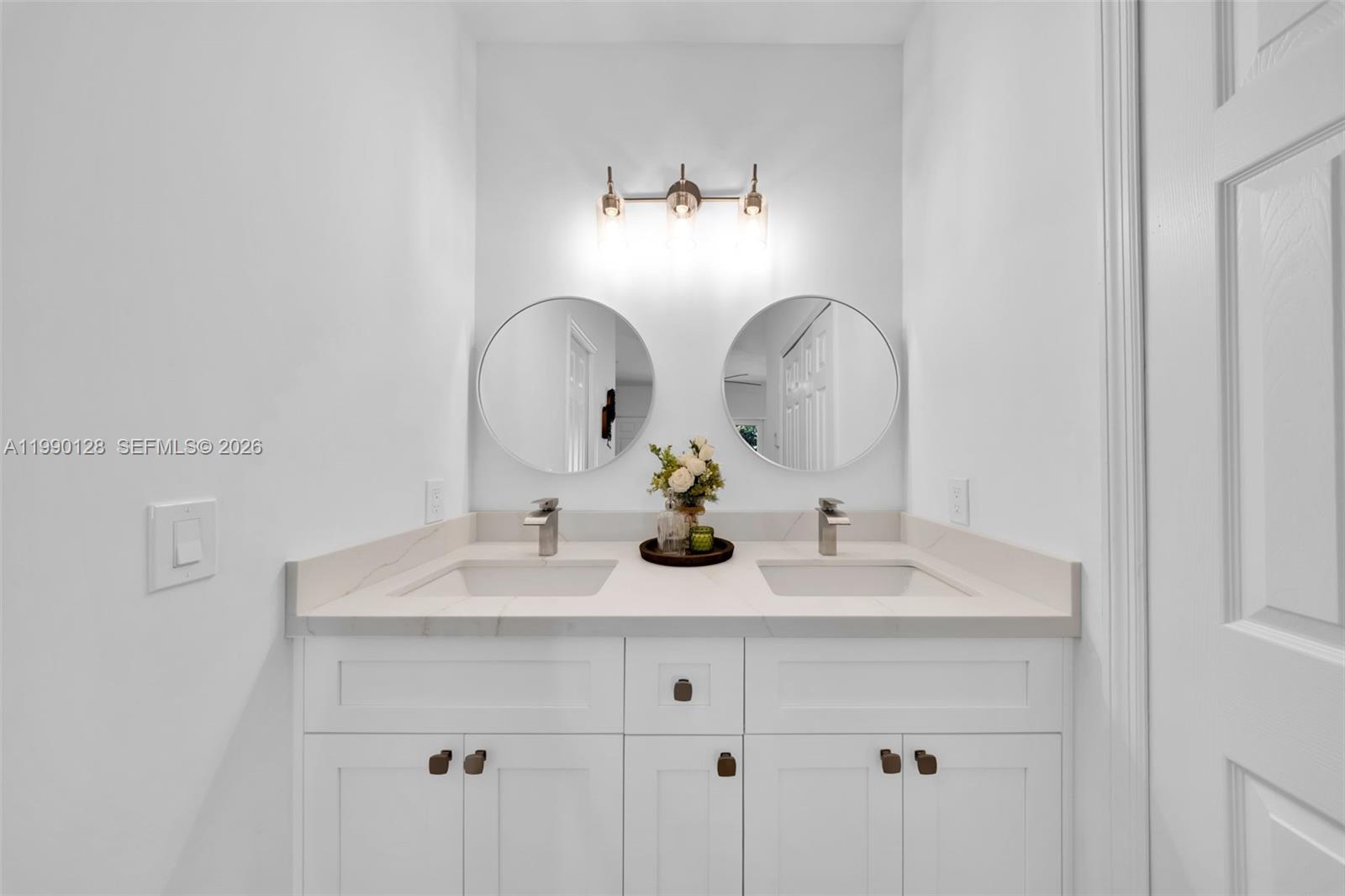 PALM VILLAS CONDO INC - Residential