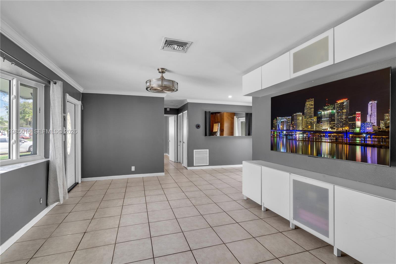 STIRLING LAKE - Residential