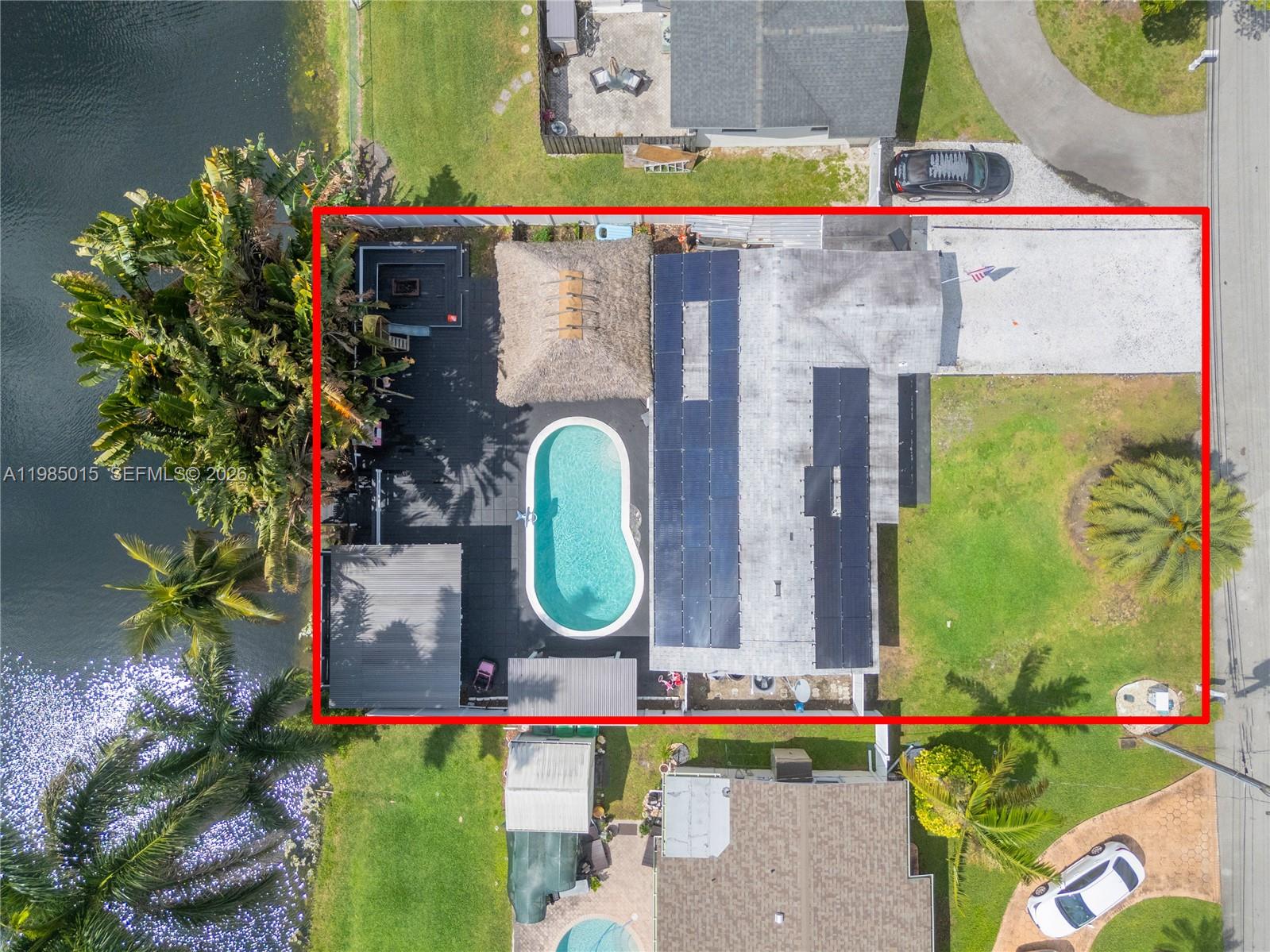 STIRLING LAKE - Residential