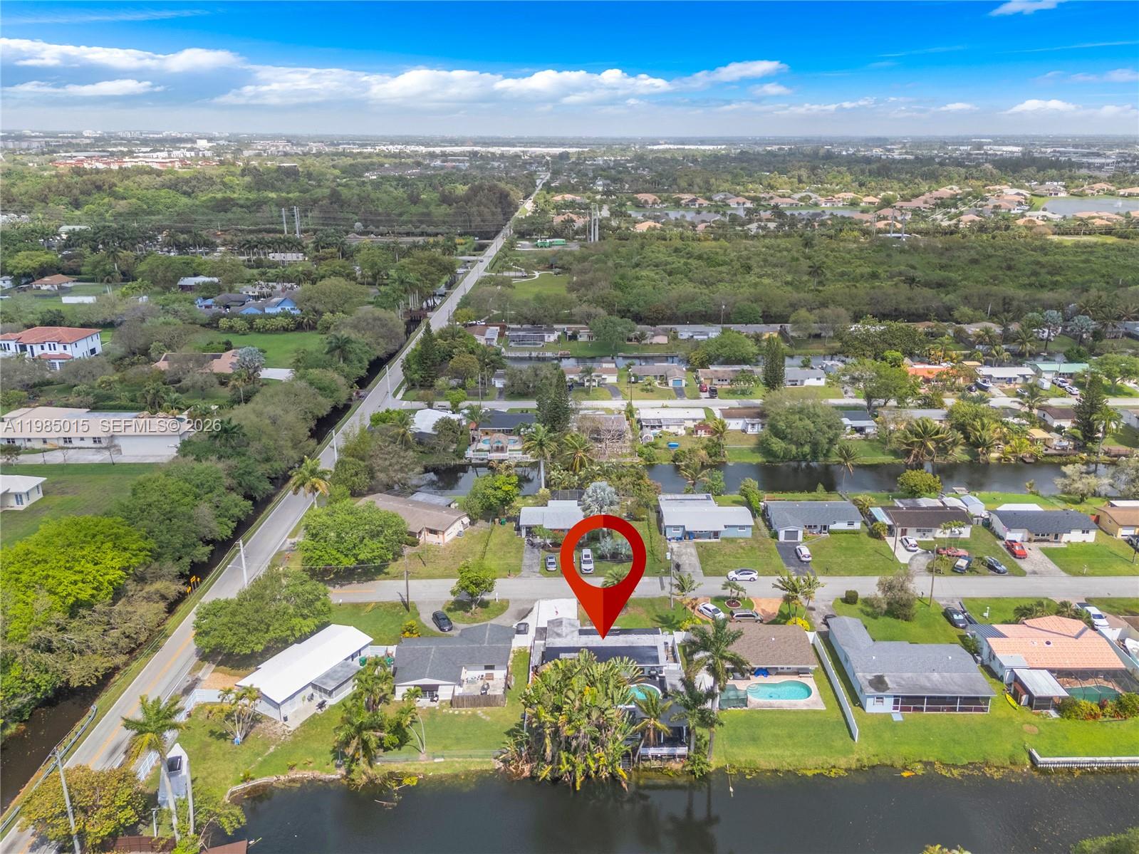 STIRLING LAKE - Residential