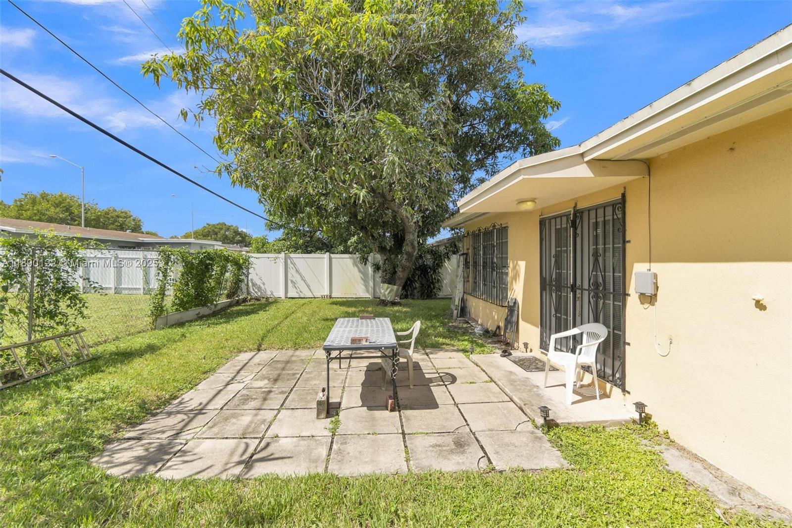 CAROL CITY 4TH ADDN - Residential Lease