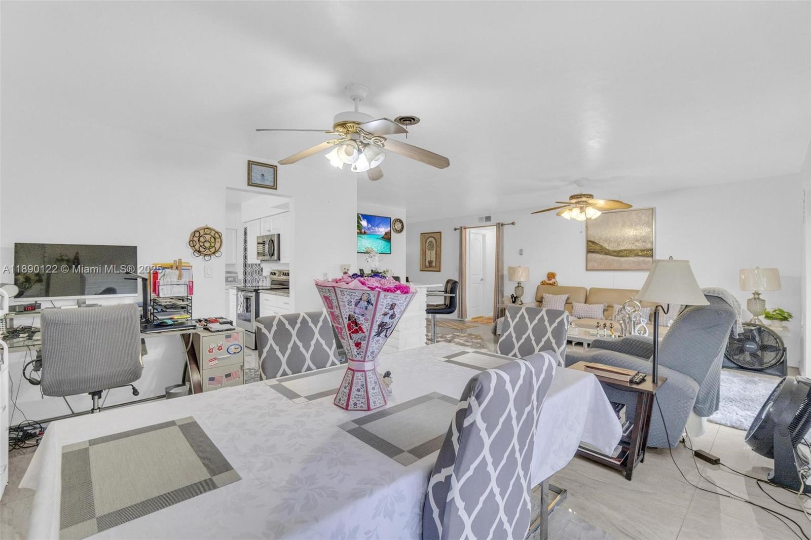 CAROL CITY 4TH ADDN - Residential Lease
