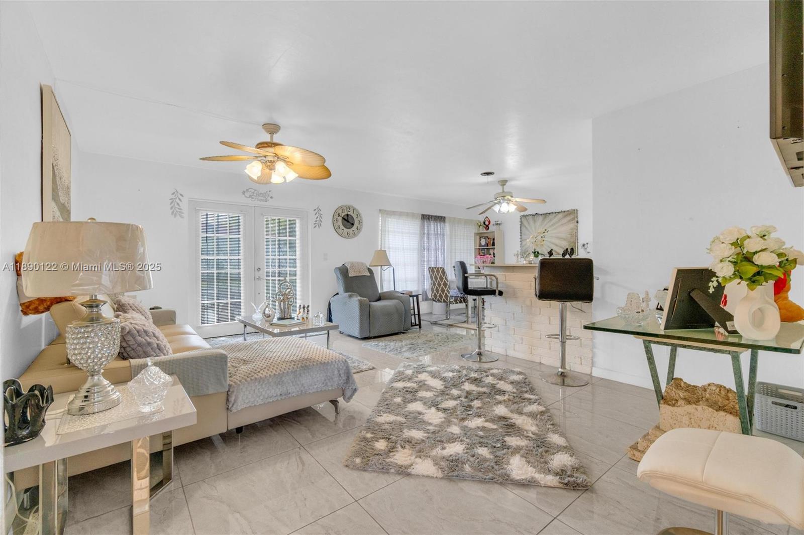 CAROL CITY 4TH ADDN - Residential Lease
