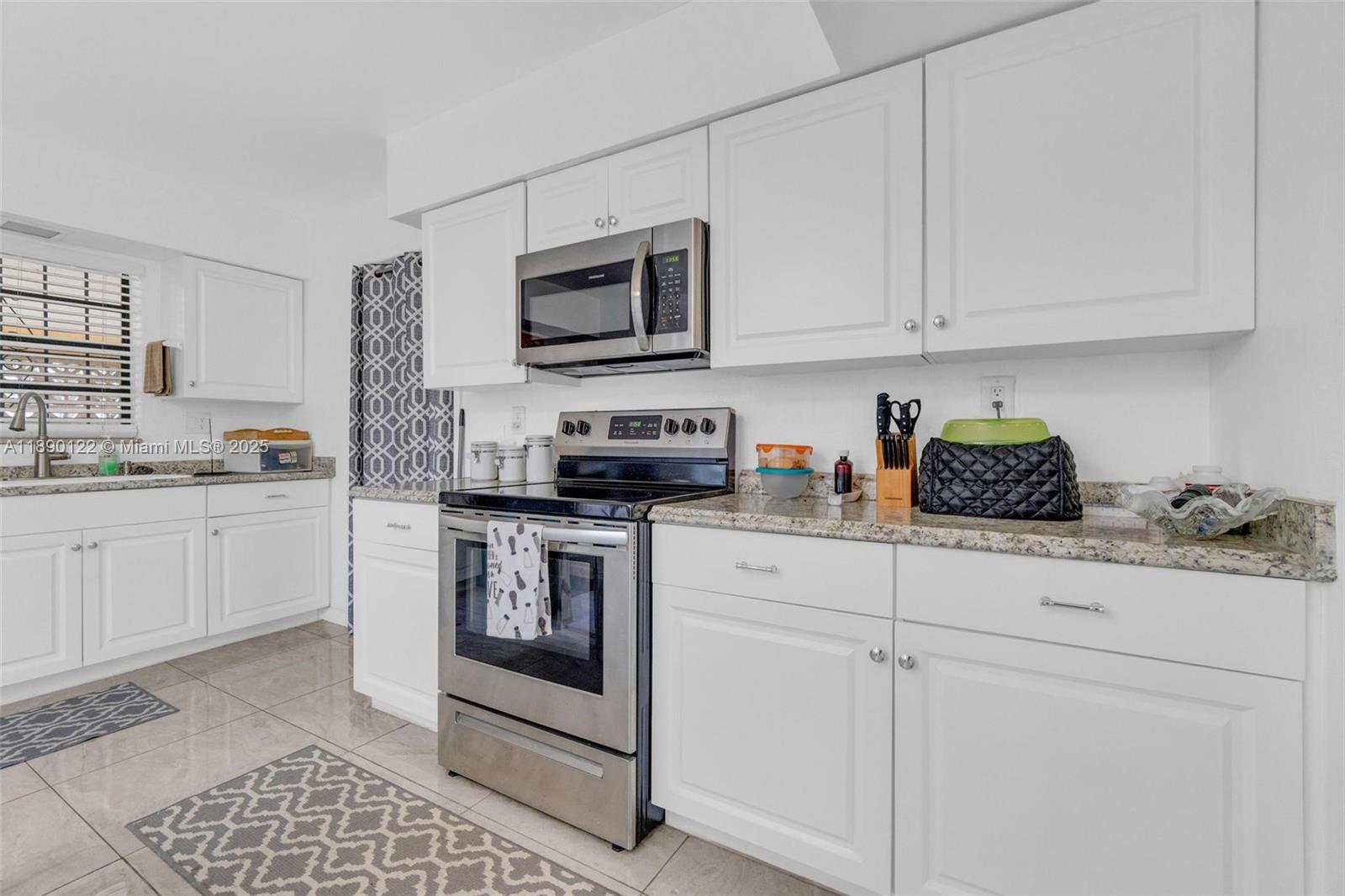 CAROL CITY 4TH ADDN - Residential Lease