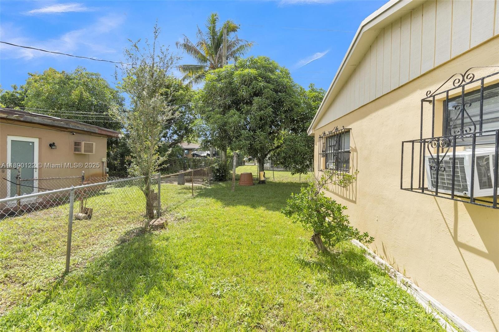 CAROL CITY 4TH ADDN - Residential Lease