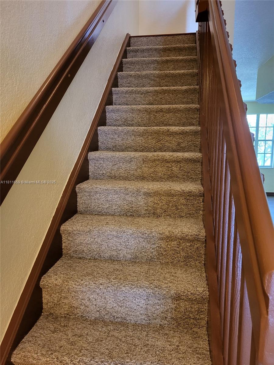 VILLAS DE TUSCANY CONDO - Residential Lease