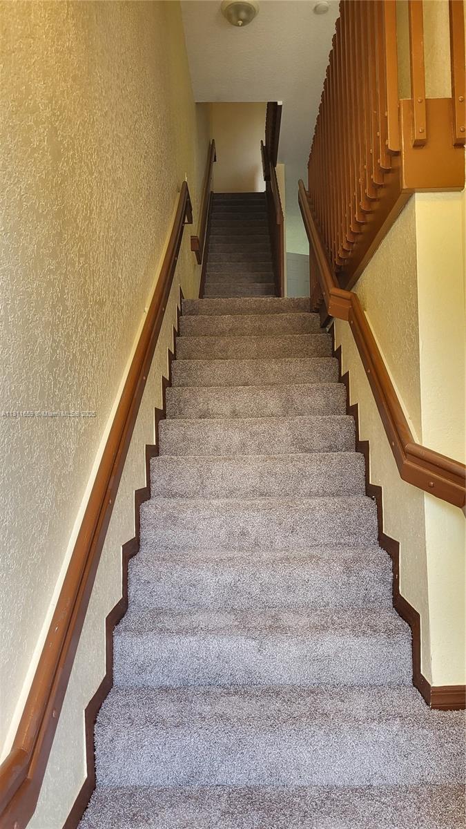 VILLAS DE TUSCANY CONDO - Residential Lease