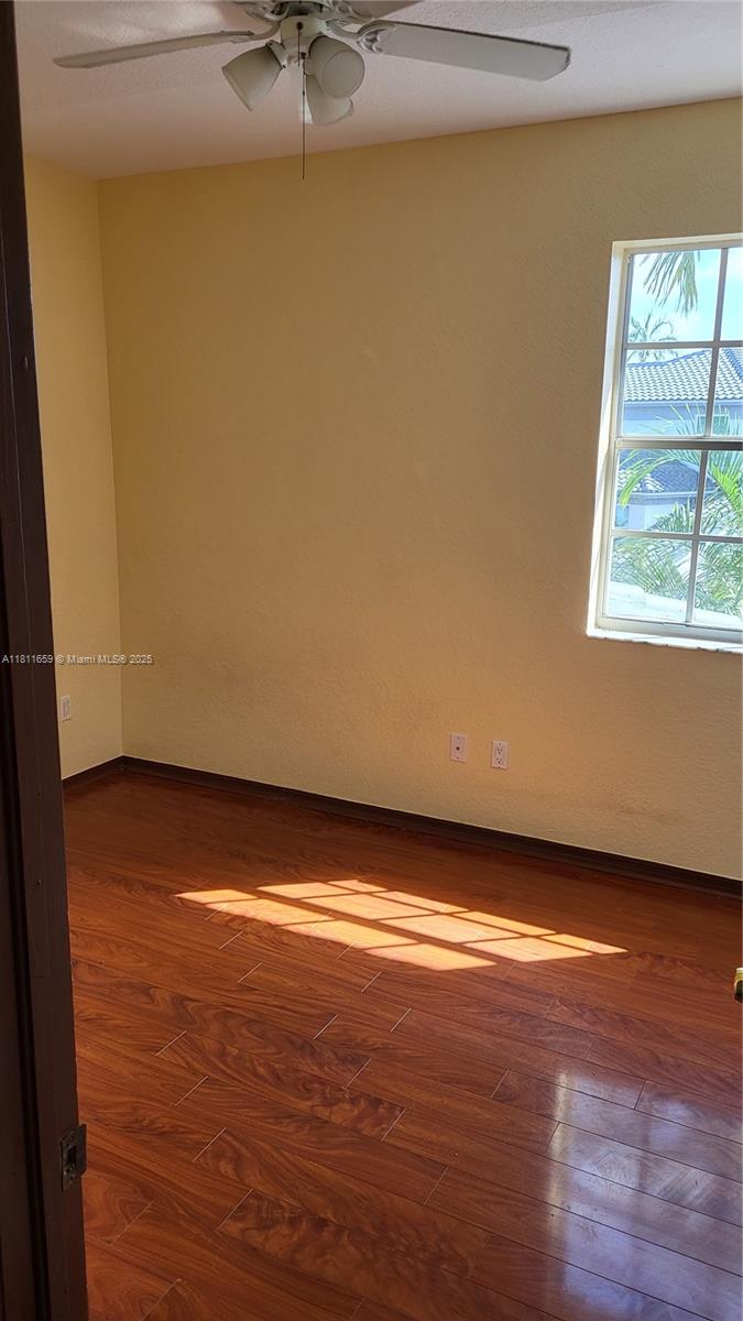 VILLAS DE TUSCANY CONDO - Residential Lease