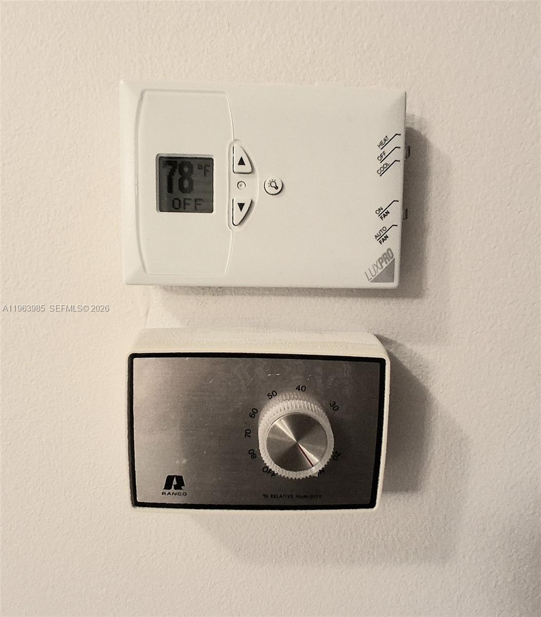 SUNRISE LAKES 210 CONDO - Residential